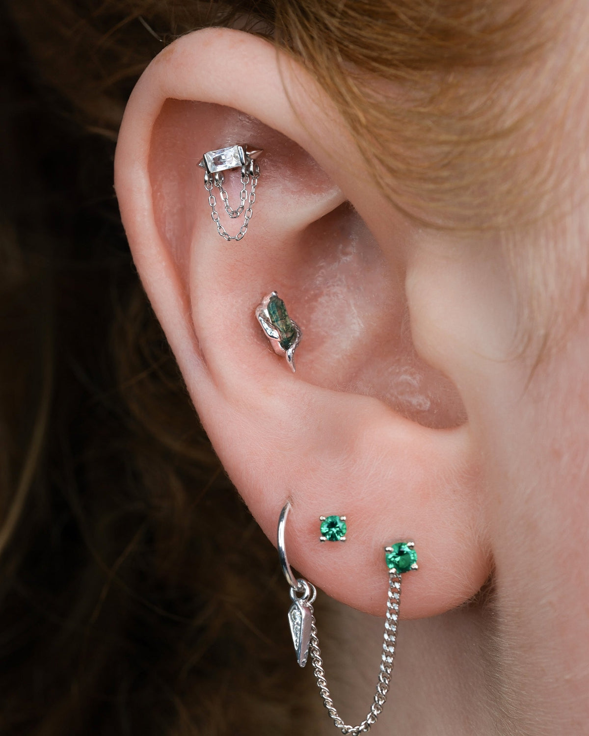 Prong Gem Threadless End with Emerald (Lab Grown)