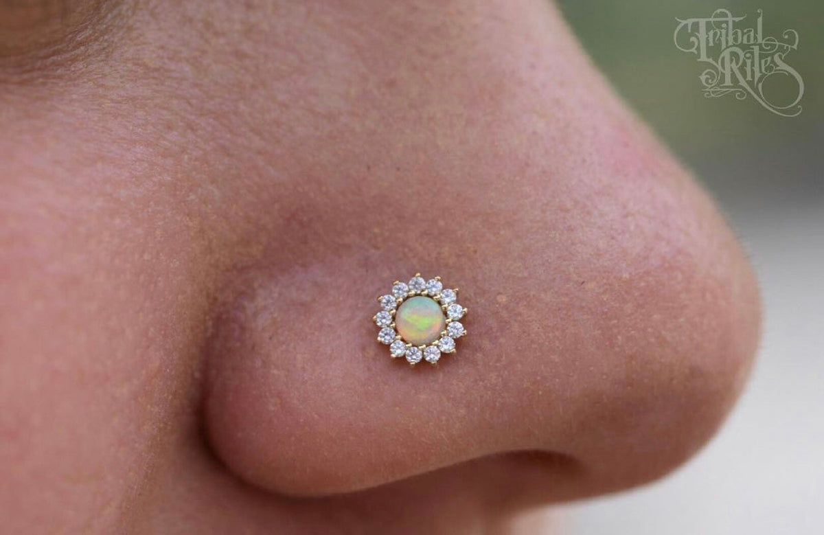 Delphine Threadless End with Opal