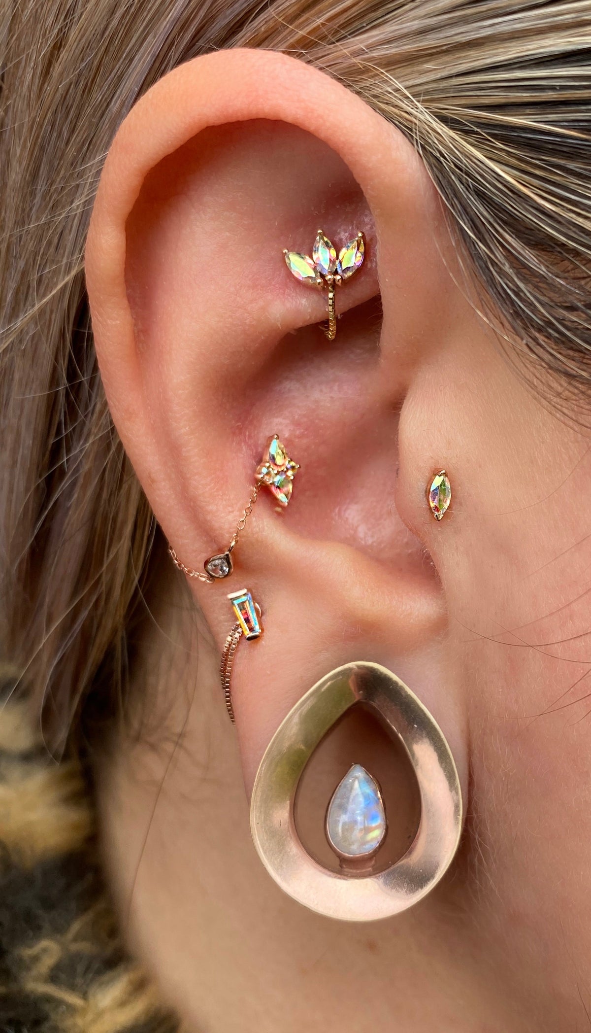 Ethereal Threadless End with Mercury Mist Topaz