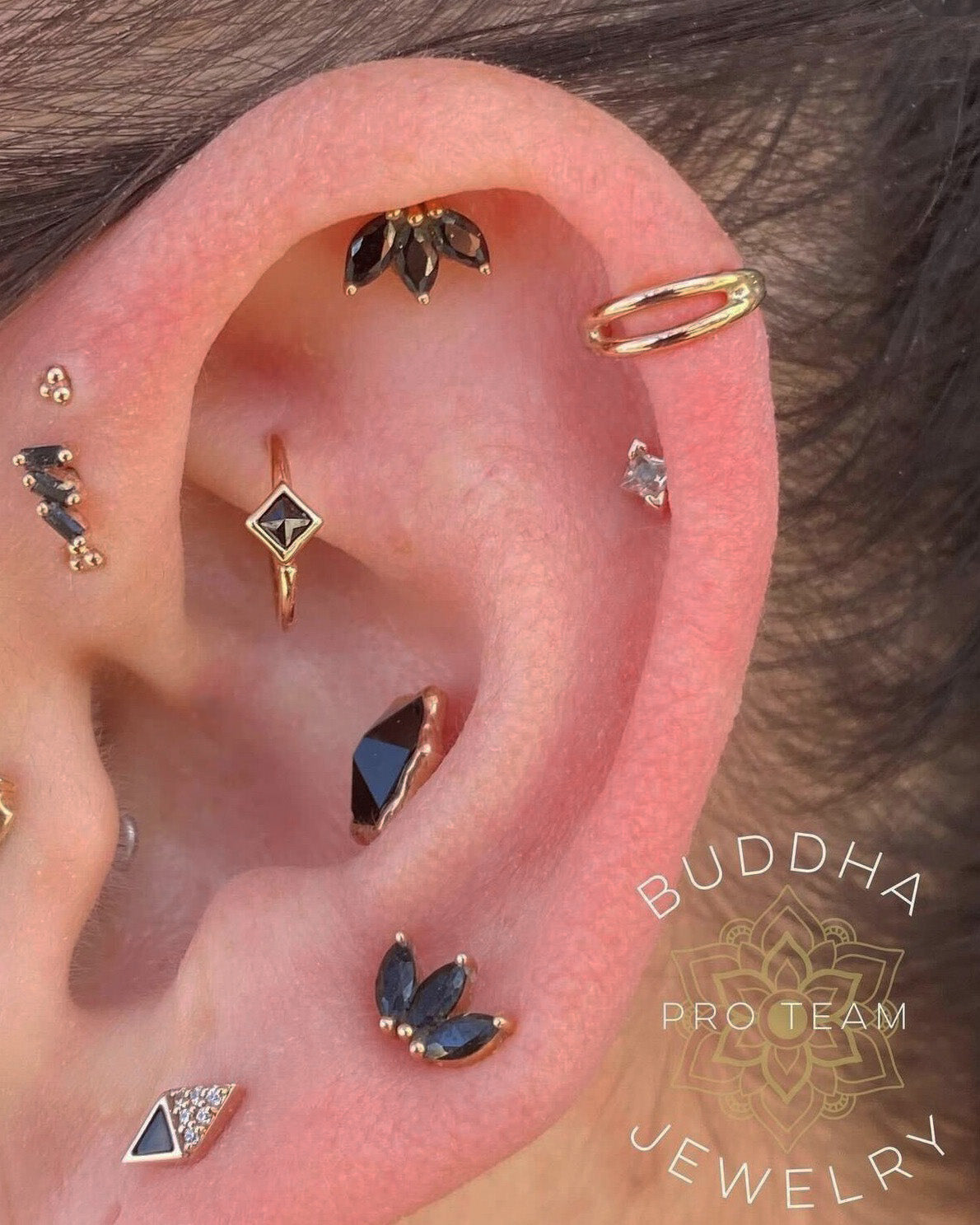 Mae Seam Ring with Reverse Set Black Spinel