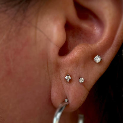 Celestial Threadless End with Diamond