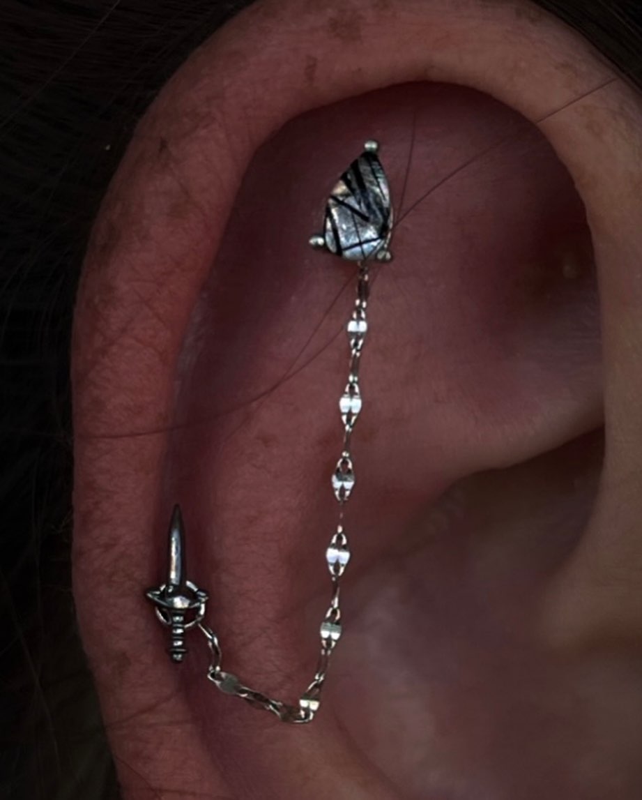 Pear Prong Threadless End with Tourmalinated Quartz