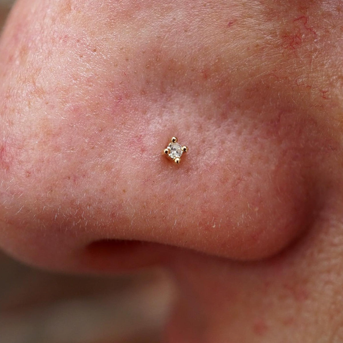 Prong Gem Threadless End with Diamond